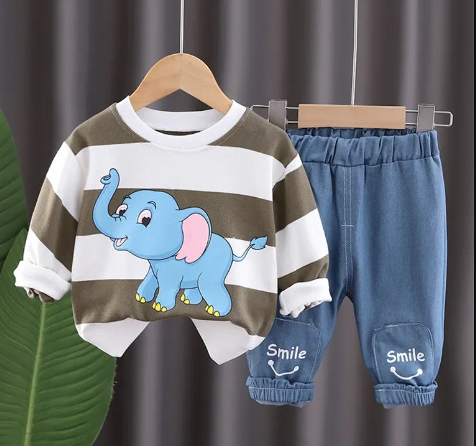 Conjunto dos piezas estampado elefante