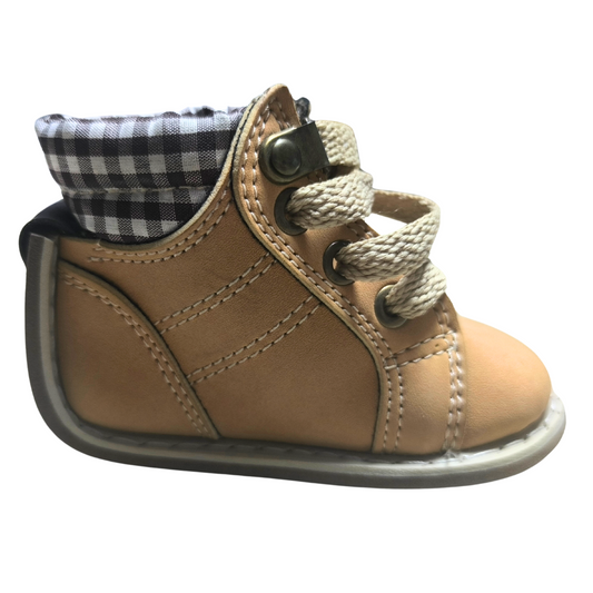 Zapatos no tuerce mostaza para niño