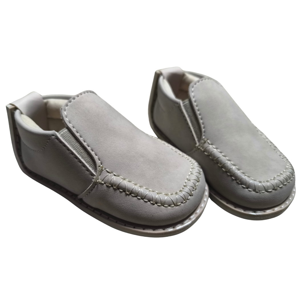 Zapato no tuerce mocassine gris claro para niño