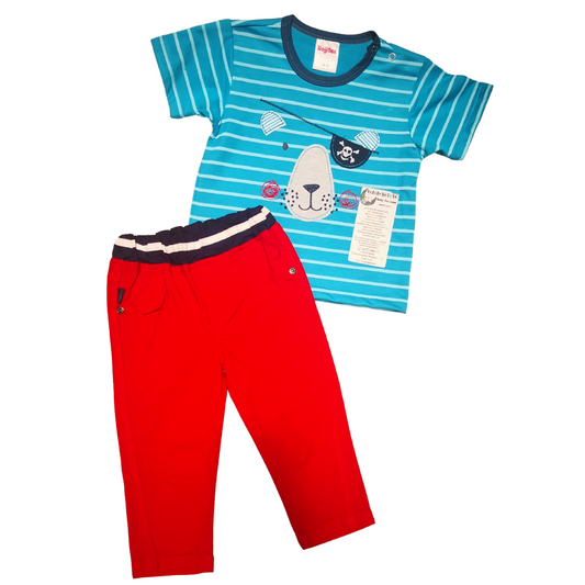 Conjunto con camiseta de pirata para niño