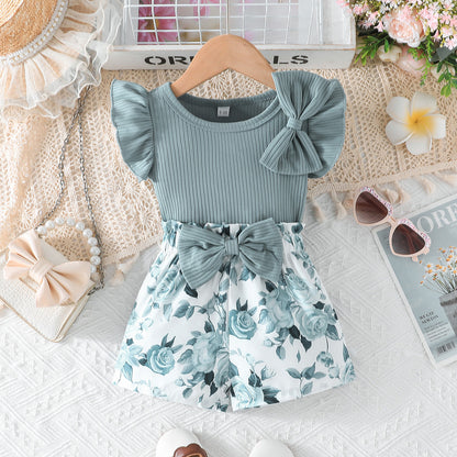 Conjunto de verano con blusa y short para niña