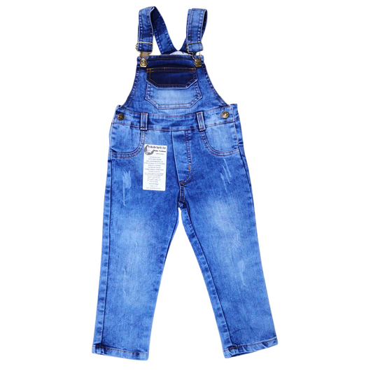 Overol en jean con desgastes
