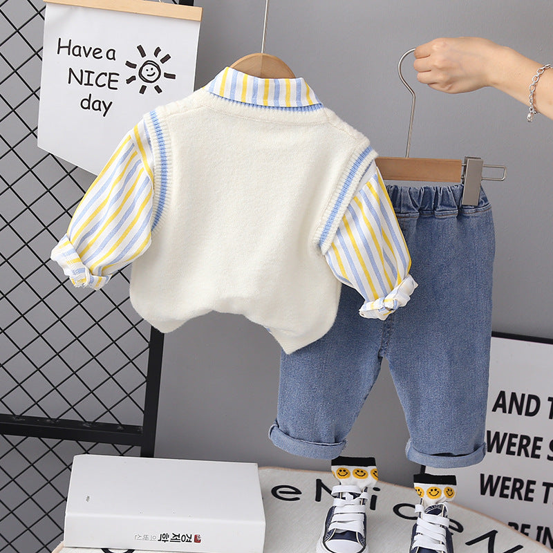 Conjunto con chaleco bordado osito y jean para niño