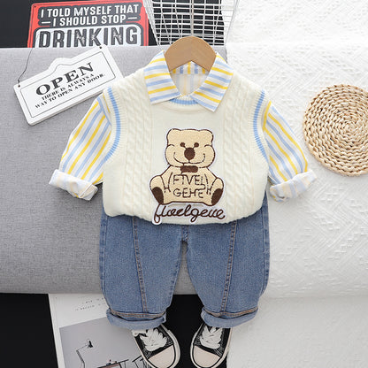 Conjunto con chaleco bordado osito y jean para niño