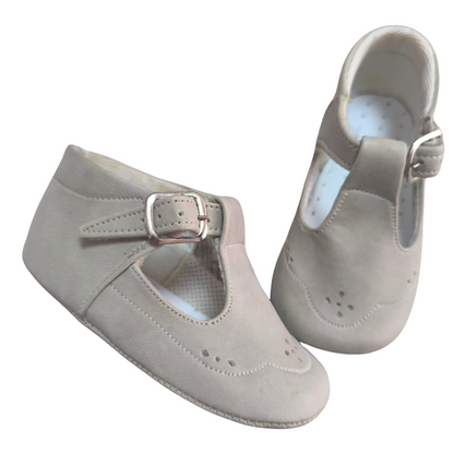 Zapato suela blanda en cuero beige para niña