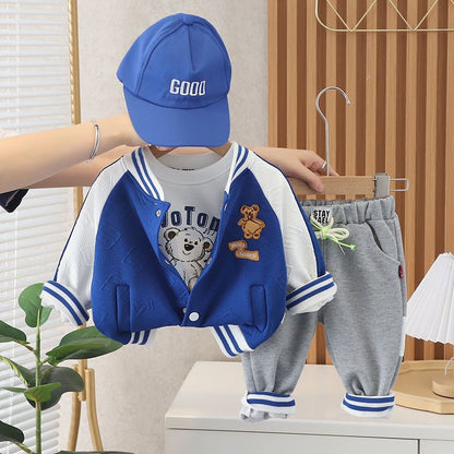 Conjunto chaqueta con relieve y gorra para niño