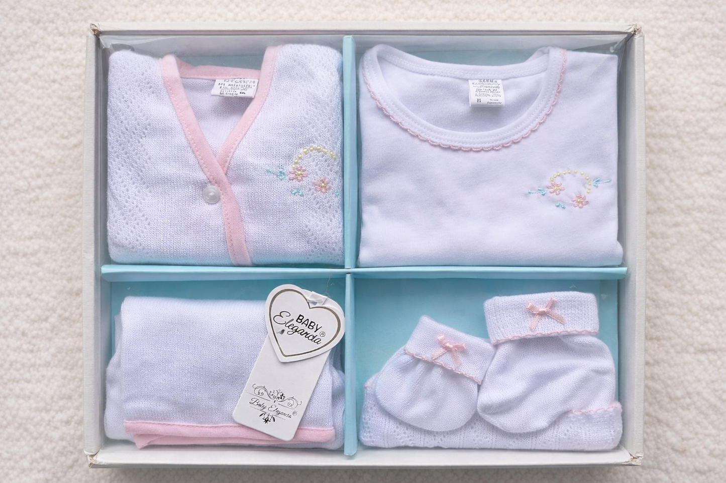 Primera muda en hilo para niña