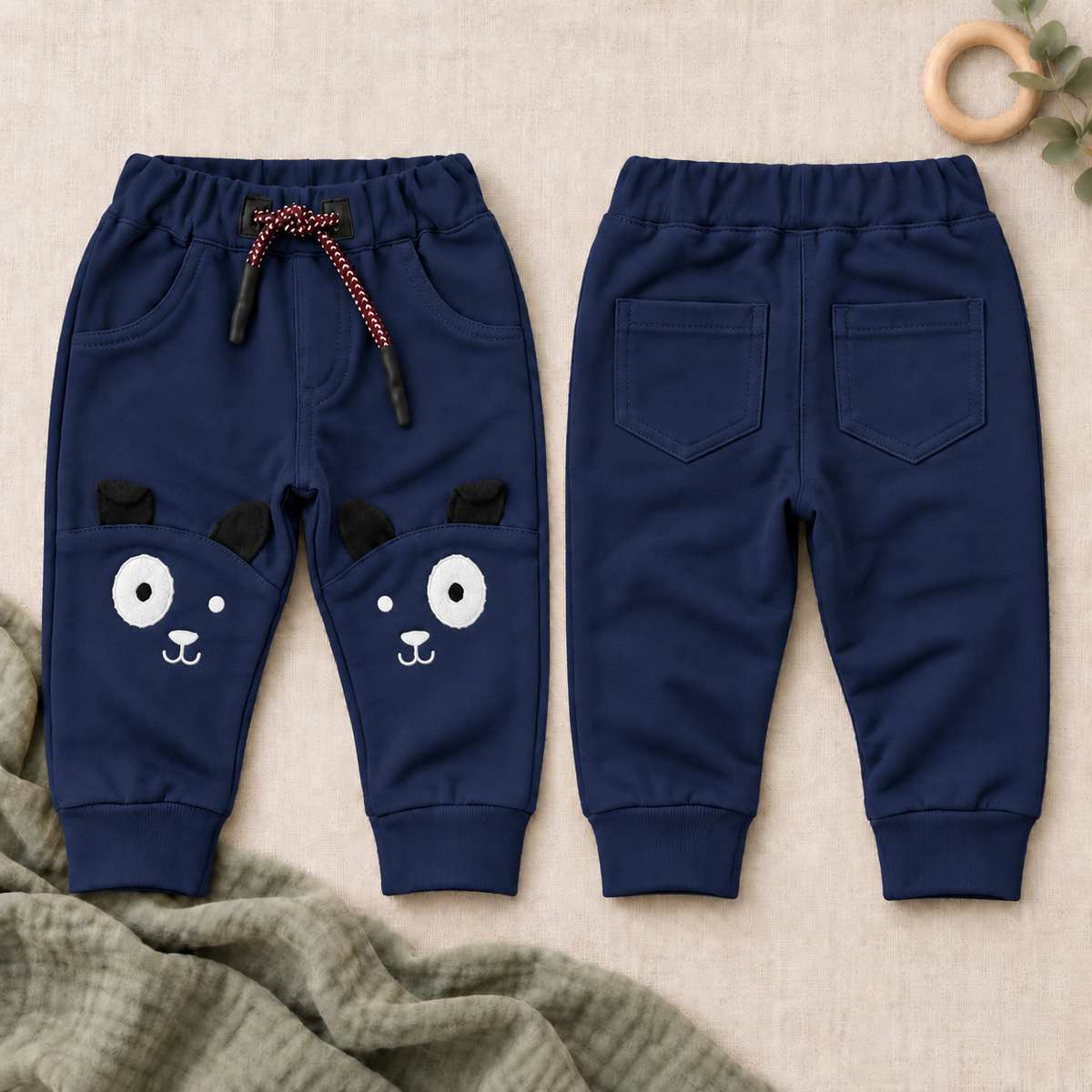 Jogger en algodón con aplique para bebé-niño
