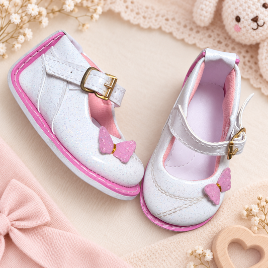 Zapato no tuerce escarchado con mariposita para niña