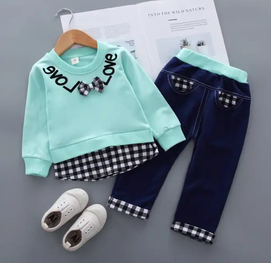 Conjunto en algodón con buzo y jogger para niña