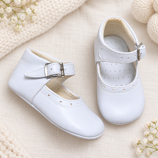 Zapato sin suela en cuero blancos para niña