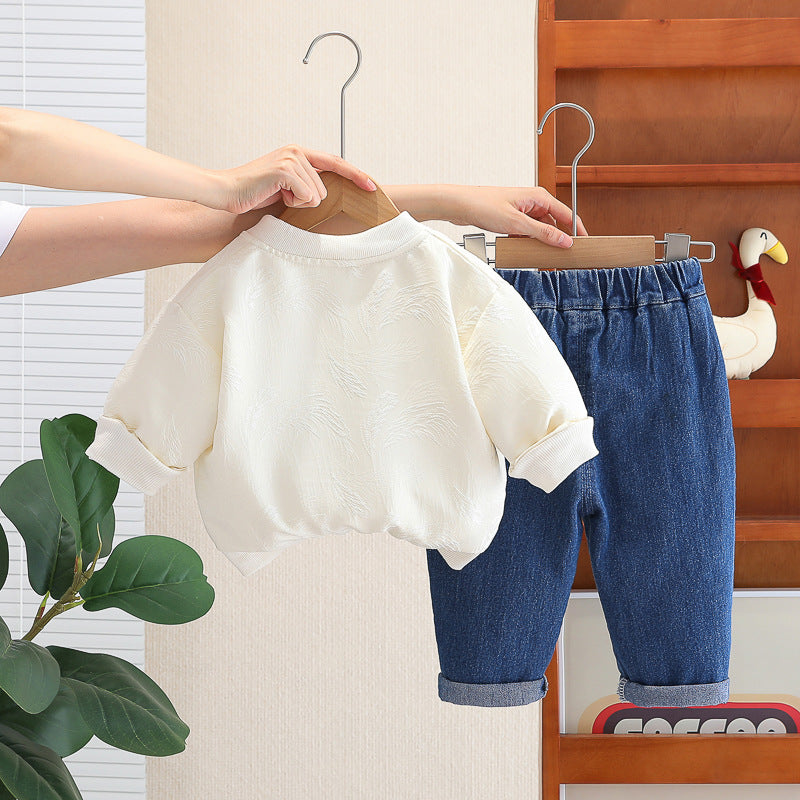 Conjunto con chaqueta cuello neru y jean para niña